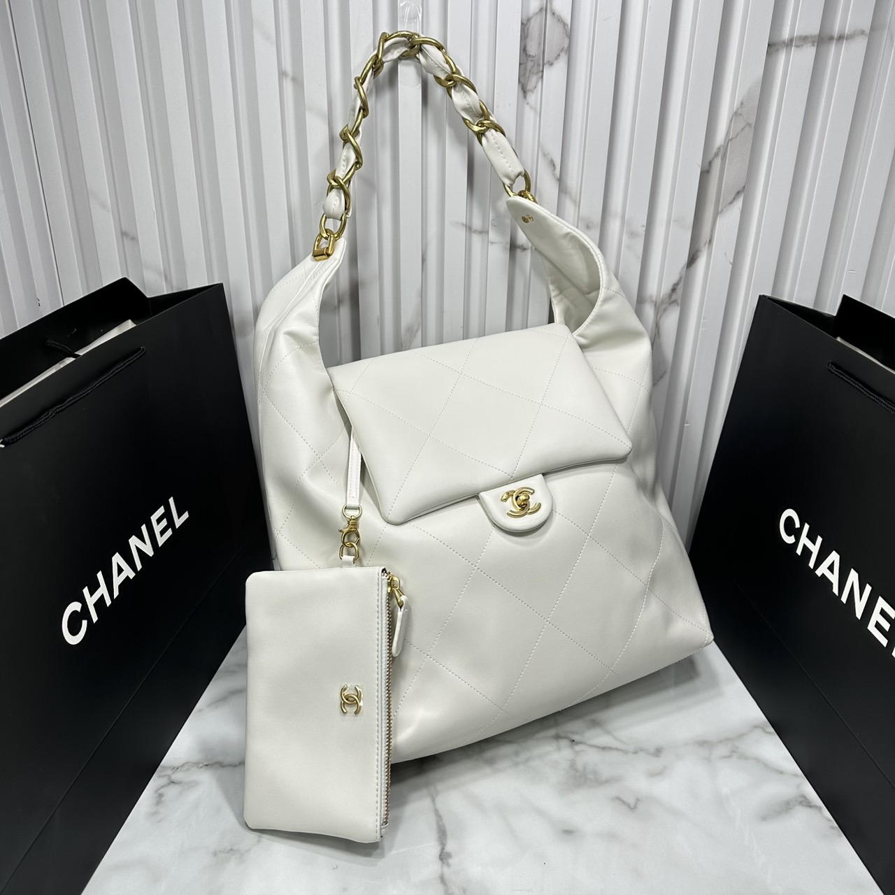 ORI หนังแท้ | CHANEL Large Hobo Bag กระเป๋าสะพายทรงโฮโบใบใหญ่ ภายในโล่งกว้างจุของได้เยอะ มาพร้อมใบเล็กสะดวกใช้งาน รุ่นใหม่สําหรับ Fall 2025