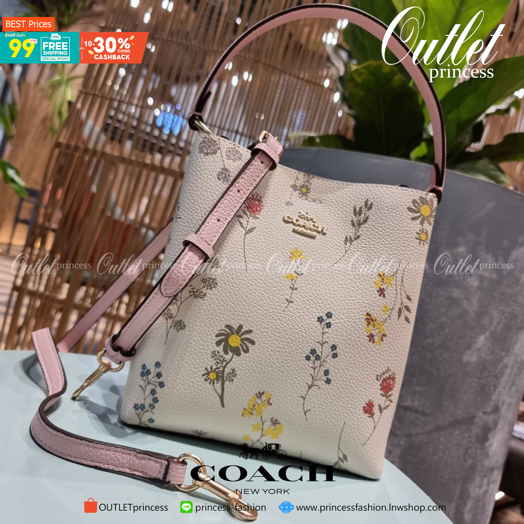 COACH C3598 SMALL TOWN BUCKET WITH SPACED WILDFLOWER PRINT คอลเลคชั่นใหม่ พร้อทเสิร์ฟความสวยก่อนใคร กระเป๋าทรงบัคเก็ตยอดฮิตตลอดกาล ดีไซน์ดอกไม้คละรอบใบ วัสดุหนัง pepble ดูผู้ดี ละมุนไปอีก ปากกระเป๋าเปิด-ปิดด้วยกระดุมแม่เหล็ก 2 ฝั่ง มีหูจับในตัวและสายสะพาย