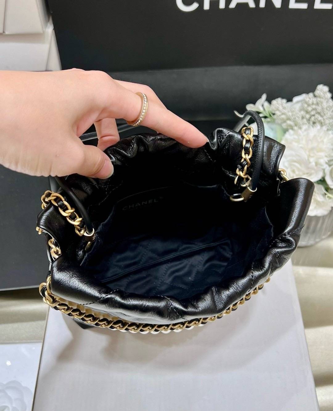 สลับแท้ CHANEL 22 MINI Handbag (Ori)VIP เทพ กระเป๋าสะพายหนังอิตาลีนำเข้างานเทียบแท้ เกรดดีสุด ผ่านทุก ตม. 🤍 งานสั่งตัด ท็อปวีไอพี สลับแท้ 1:1 ภาพถ่ายจากงานขายจริง ใช้งานต่างประเทศได้