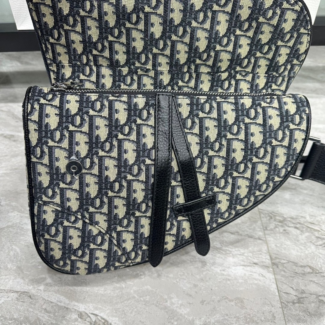 พร้อมส่ง 2 สี DIOR Saddle Bag Beige and Black Dior Oblique Jacquard กระเป๋าคาดอกดิออร์ เกรดออริ สลับแท้ 1:1 ใช้ต่างประเทศได้