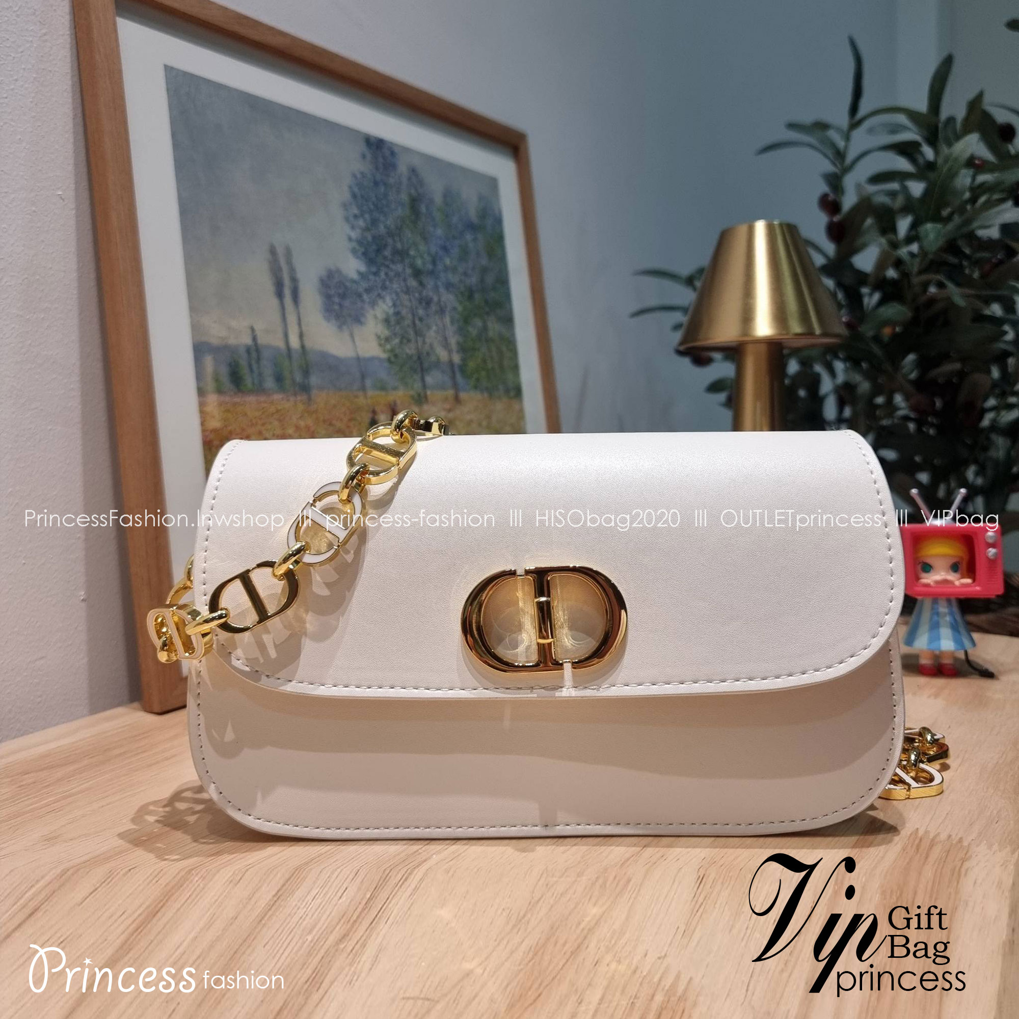 DIOR 30 MONTAIGNE AVENUE BAG สวยหรู ดีเทลแพง ต้องยกให้ไอเท็มนี้เลย กับกระเป๋าสะพายข้าง รุ่นที่ใครเห็นเป็นต้องรัก