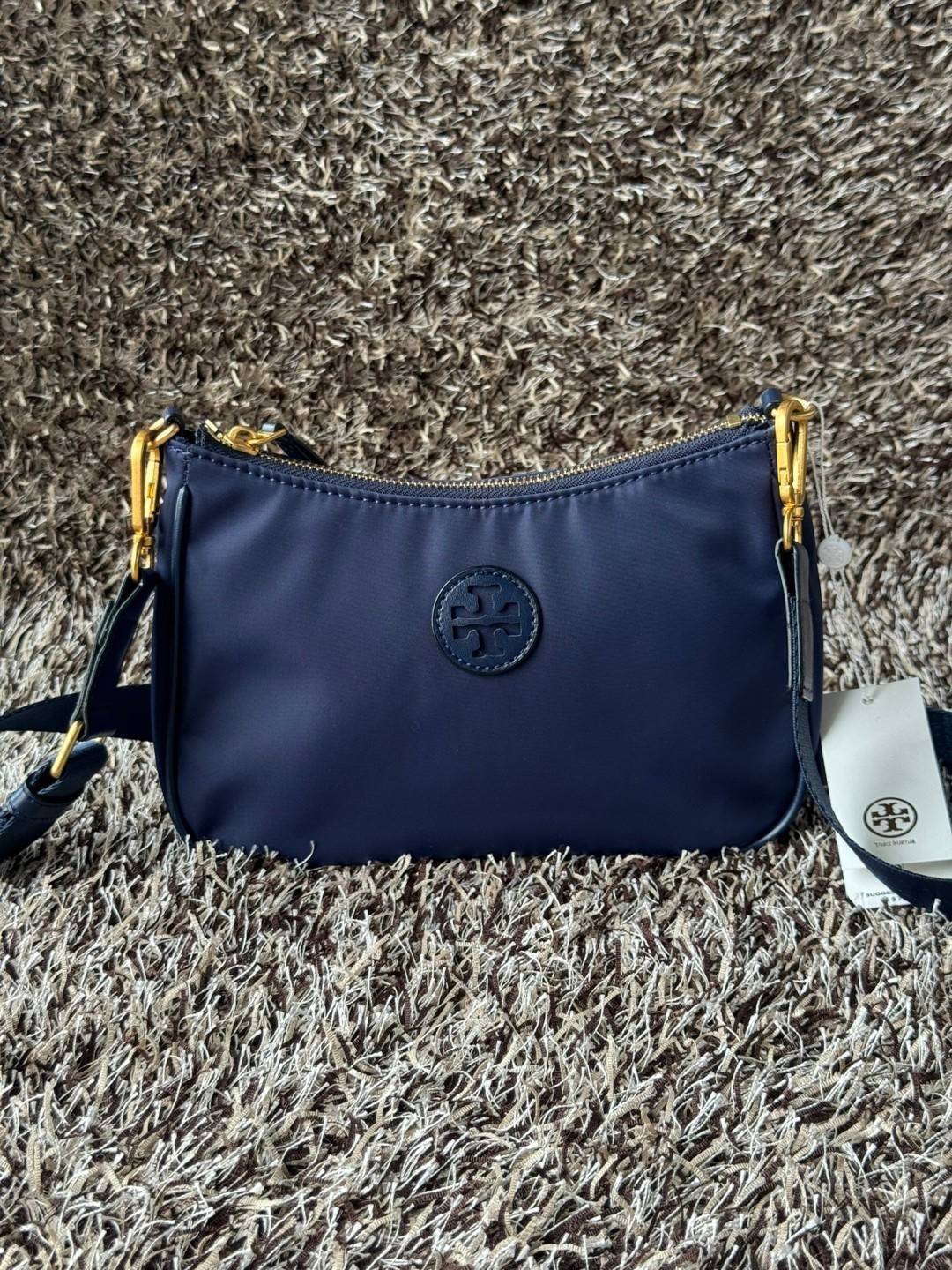 Tory Burch Nylon Web Mini Hobo Bag กระเป๋าสะพายดีไซน์เรียบง่าย น้ำหนักเบา เกรดออริ สลับแท้ 1:1 ใช้งานต่างประเทศได้
