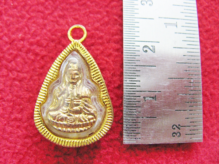 จี้เจ้าแม่กวนอิม2หน้า เนื้อทองเหลือง เลี่ยมทองไมครอนค่ะ