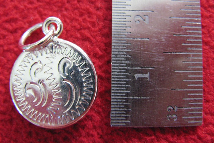 สินค้าหมดค่ะ ล็อกเก็ตพระพิฆเนศปางหริทราคณปติ(ปางรวยเสน่ห์-รวยทรัพย์)พื้นสีเขียวล้อมเพชรเลี่ยมเงินไมครอนค่ะ สำเนา