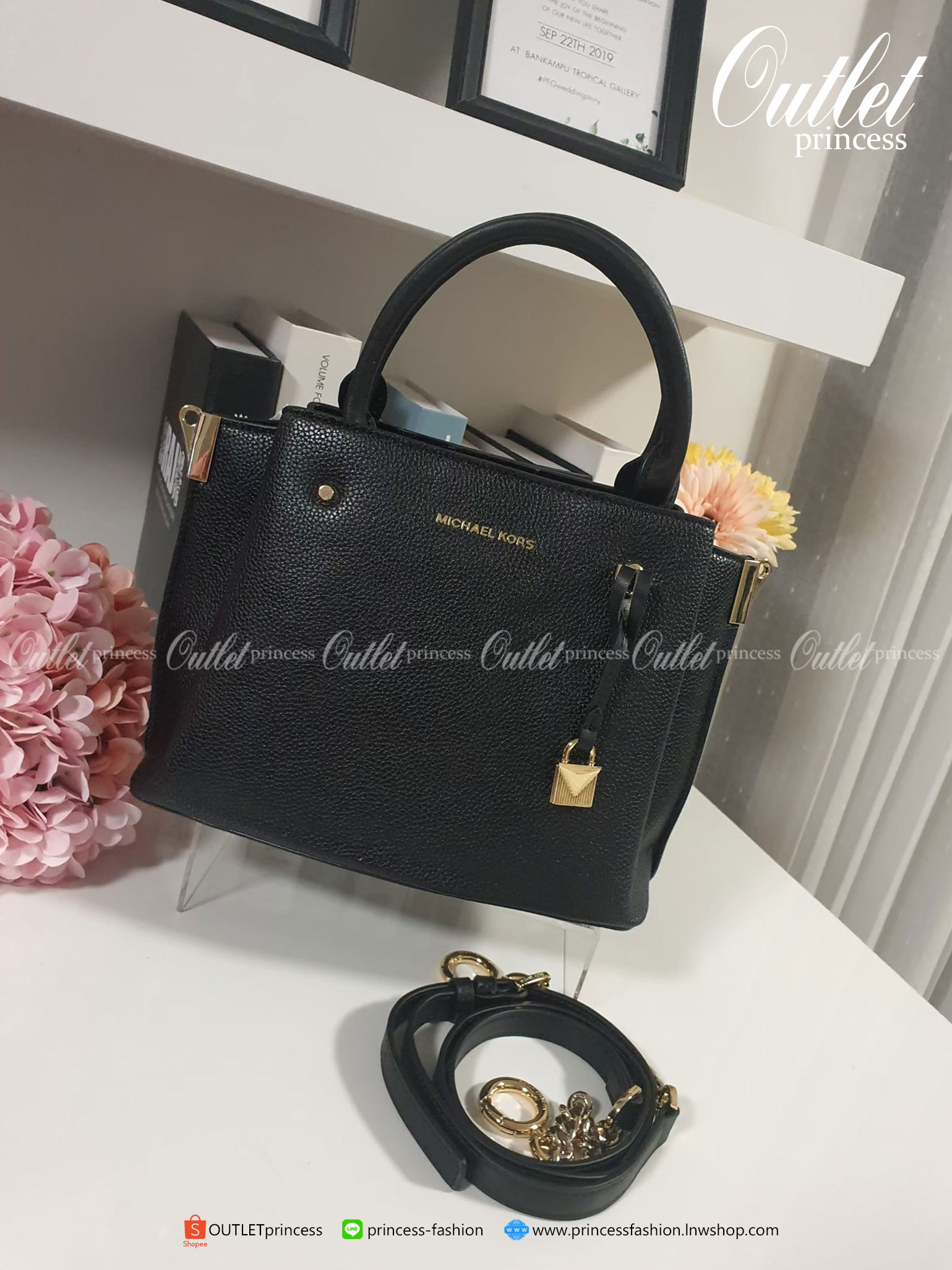 ของแท้ 100% NEW COLLECTION!! MICHAEL KORS GENIE LEATHER BAG สีดำ