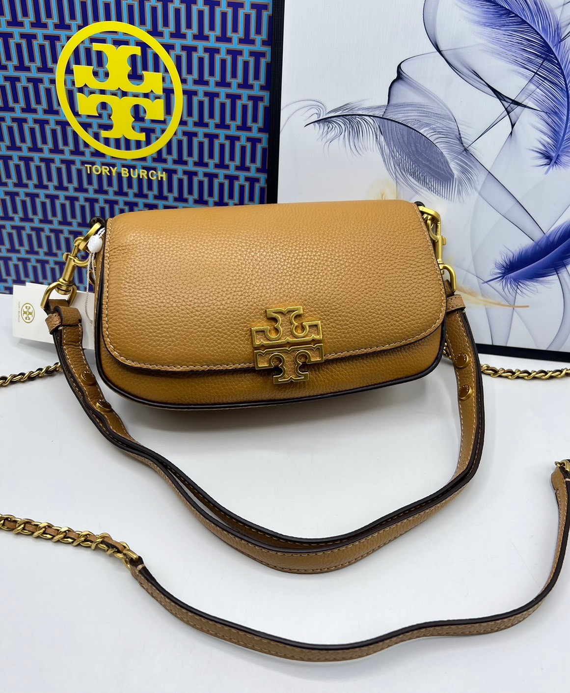 Tory Burch Britten Convertible Crossbody Bag กระเป๋าสะพายดีไซน์เรียบหรู เกรดออริ สลับแท้ 1:1 ใช้งานต่างประเทศได้