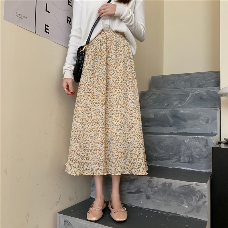 พร้อมส่ง 💫 Harleigh skirt กระโปรงลายดอกงานน่ารัก (IN34319)