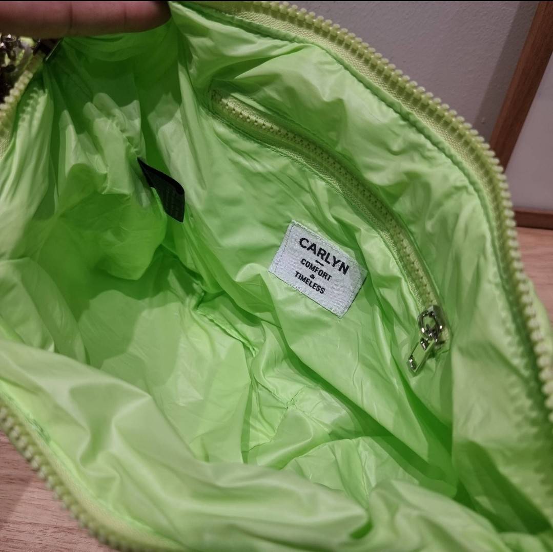 Carlyn cozy bag / Carlyn glaze bag 13 สีพร้อมส่ง อีกหนึ่งคอลเด็ด ที่ฮิตแบบฉุดไม่อยู่ กับไอเท็มนุ่มนิ่มจากเกาหลี พร้อมสีใหม่ล่าสุด กระเป๋าสะพายก้อนเมฆสุดเก๋ ที่สามารถใช้ได้หลากหลาย