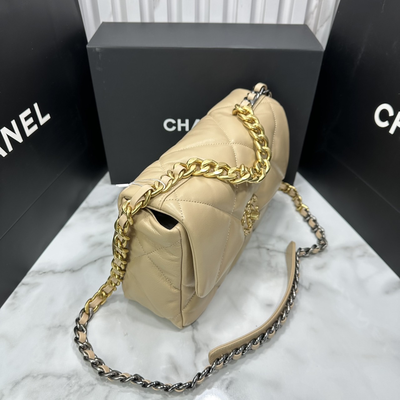 ORI หนังแท้ | CHANEL 19 Flap Bag 25cm กระเป๋าสะพายรุ่นยอดนิยม หนังนิ่มนุ่มลื่น หรูหราระดับตำนาน สวยงามเหนือกาลเวลา
