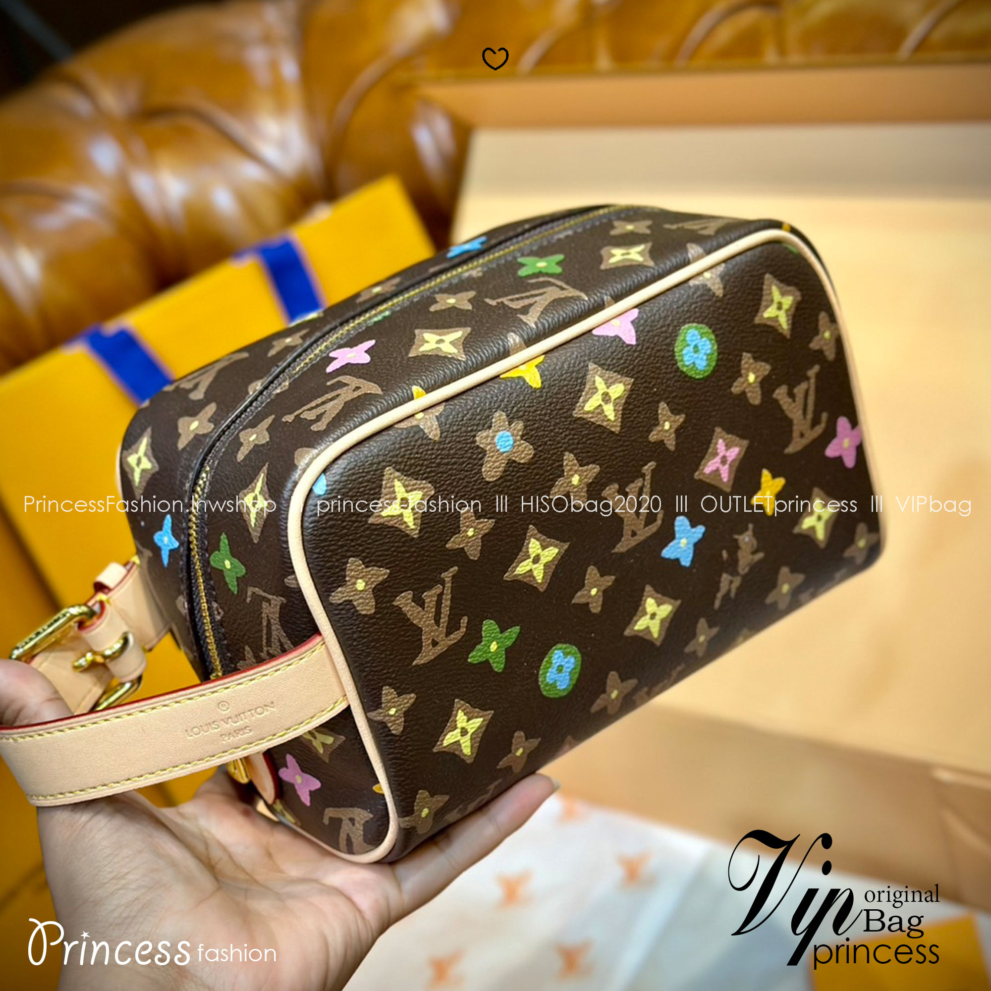 LV Trousse Toilette Locker Dopp Kit / LV Clutch Bag 22cm กระเป๋าถือทรงพอชหรือคลัช แบบคลาสสิกสวยงามเป็นเอกลักษณ์ มีหูหิ้วพกพาสะดวก เกรดออริ