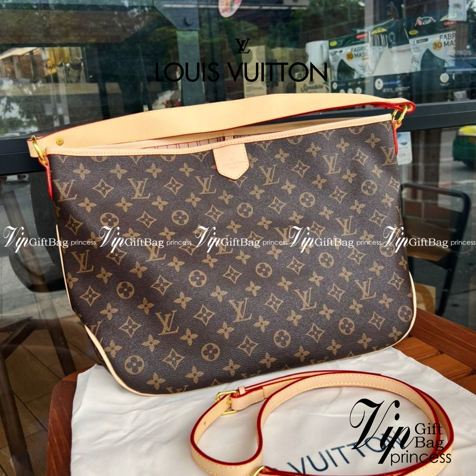 Louis Vuitton Monogram Delight Canvas กระเป๋าสะพายข้างทรงสูงใบใหญ่หนังแกะสังเคราะห์ หูหิ้วปั้มโลโก้ ด้านในมี1ช่องซิป 1ช่องใส่ของจุกจิ๊ก อะไหล่ทองหรูหรา มีสายยาว ถอดสายได้ ปรับระดับได้ จุของได้เยอะ หรูหรา สวยงาม เหมาะกับทุกโอกาศ ต้องมีติดตู้ห้ามพลาดเลยค่า