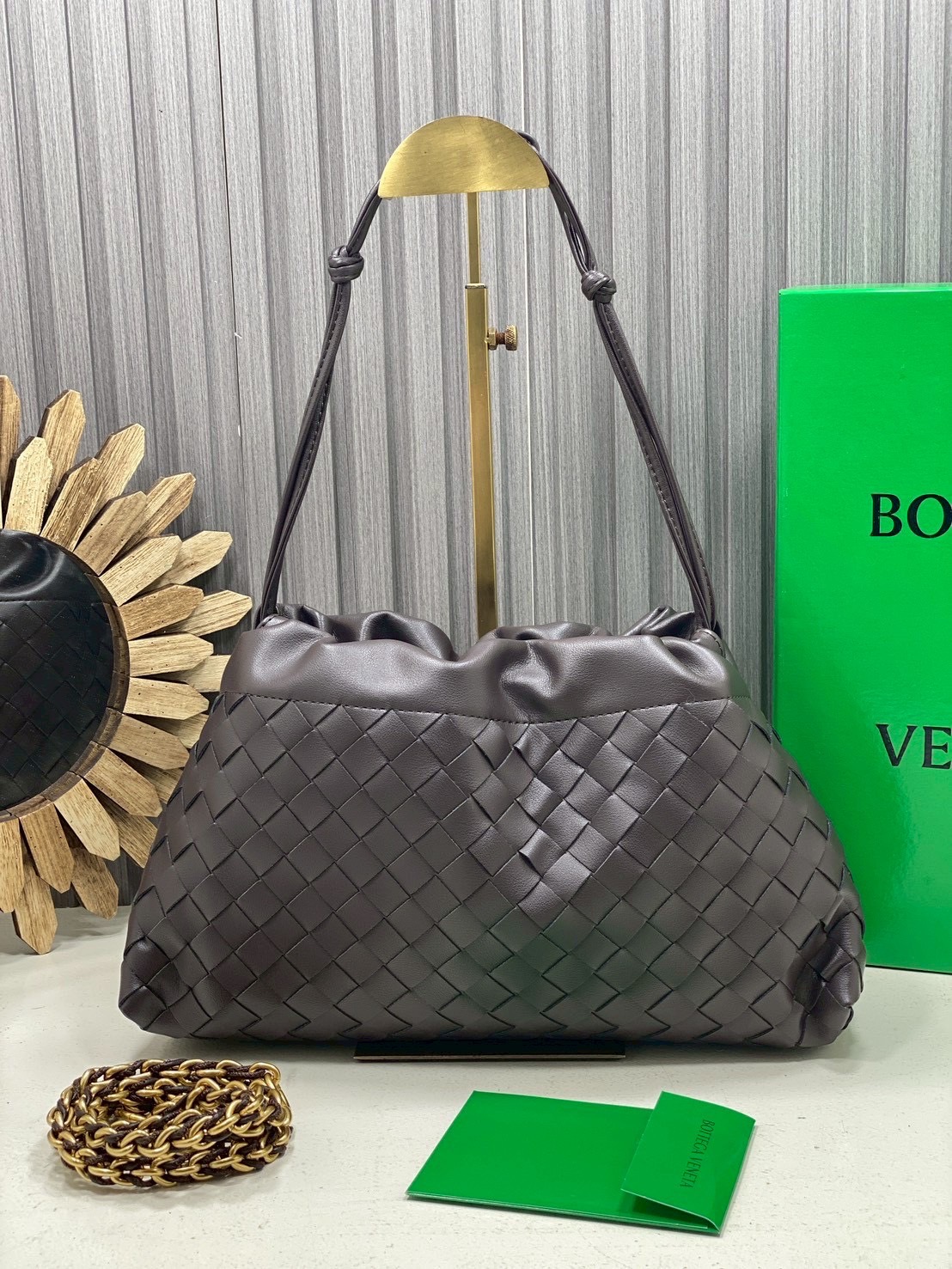 ORI หนังแท้ | Bottega Veneta Dustbag Notte Bag / Bottega Hobo Bag กระเป๋าสะพายดีไซน์สานเป็นเอกลักษณ์ เรียบง่ายไฮคลาส เชือกผูก พร้อมสายสะพายโซ่