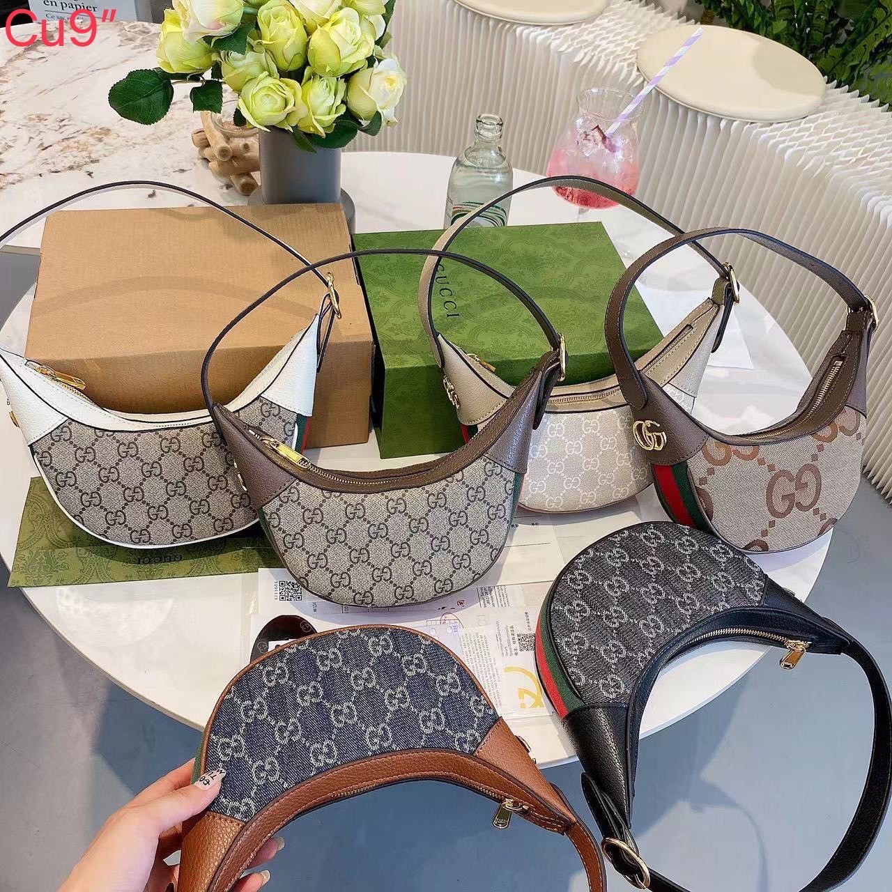 Gucci Ophidia GG Mini Shoulder Bag / GUCCI BAG พร้อมส่ง 6 สี กระเป๋าสะพายไหล่ไซส์มินิ ทรงน่ารักน่าใช้ สะดุดตาด้วยดีไซน์เรียบหรู แฝงความไฮน์ในตัว