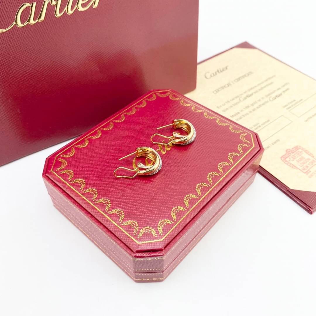 CARTIER EARRINGS ต่างหูคาเทียร์ มีเพชร ภาพถ่ายจากงานจริง วัสดุโลหะเคลือบขึ้นเงาตามรูป ใช้งานต่างประเทศได้