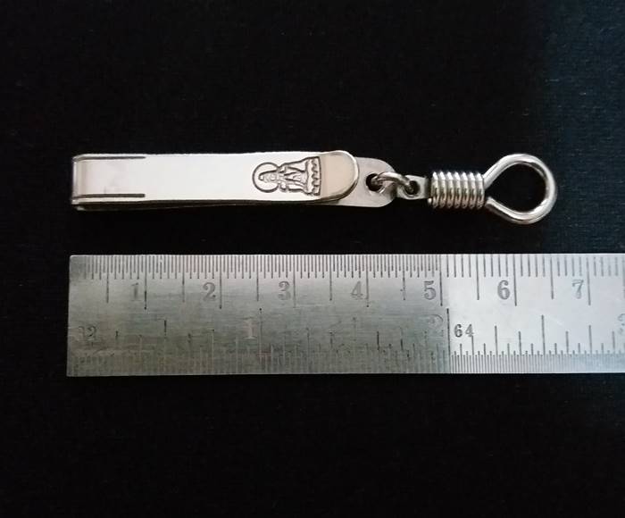 แหนบห้อยพระสแตนเลส ลายเจ้าแม่กวนอิมค่ะ