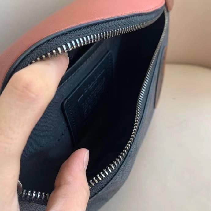 OUTTLET 】COACH RIVINGTON BELT BAG IN COLORBLOCK SIGNATURE CANVAS WITH COACH PATCH (962) รุ่นใบใหญ่จุใจ ใช้ได้ทั้งชายหญิง