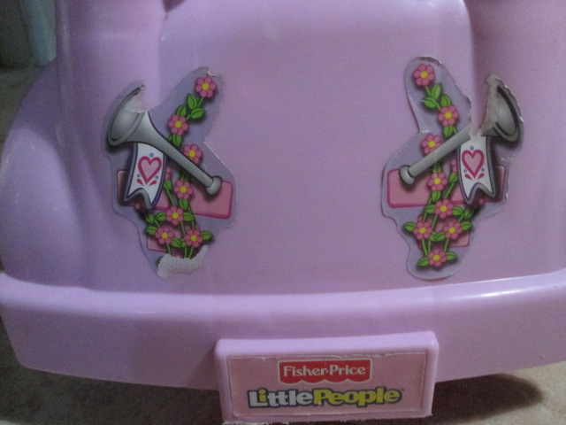 Fisher Price Little People Lil Princess Ride-On ของเล่นเสริมพัฒนาการสำหรับเด็กมือสอง รถขาไถมีเสียงเพลงค่ะ