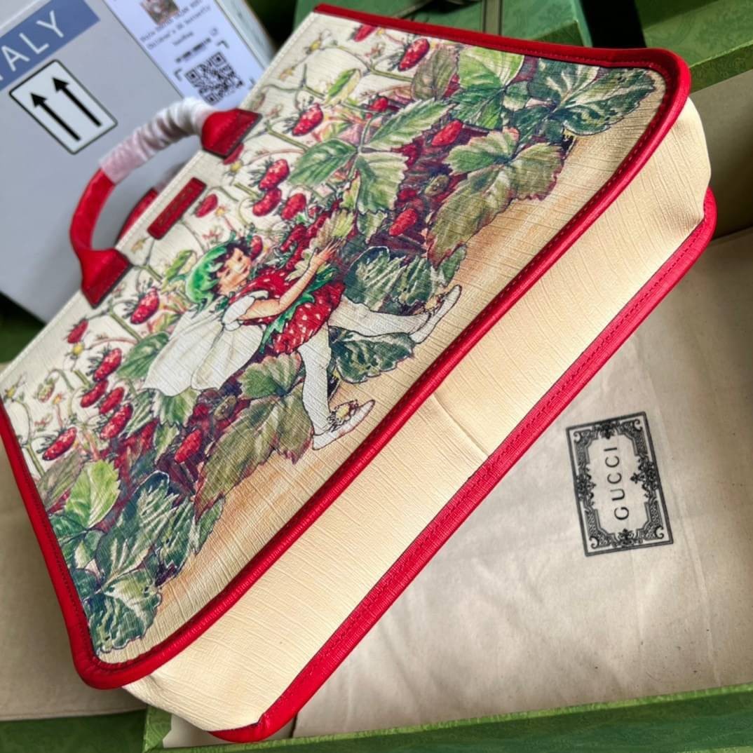 GUCCI Fairies Strawberry Tote Bag / Gucci kid tote พร้อมส่ง เกรดท็อปออรินอล งานเหมือนสุด หนังแท้ สวยงามตามรูป TOP ORIGINAL 1:1 เกรดเทียบแท้ ใช้สลับแท้ได้ ใช้งานต่างประเทศได้