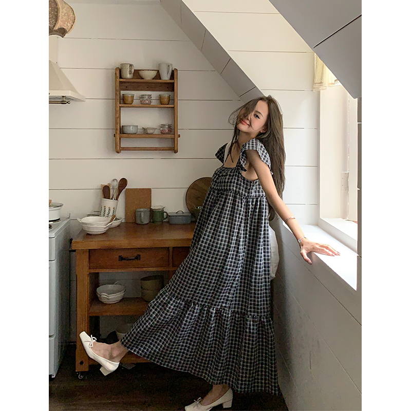 พร้อมส่ง 🫐🐈 Cerulean dress เดรสสายเดี่ยวลายสก็อตแต่งระบาย (IN38524)