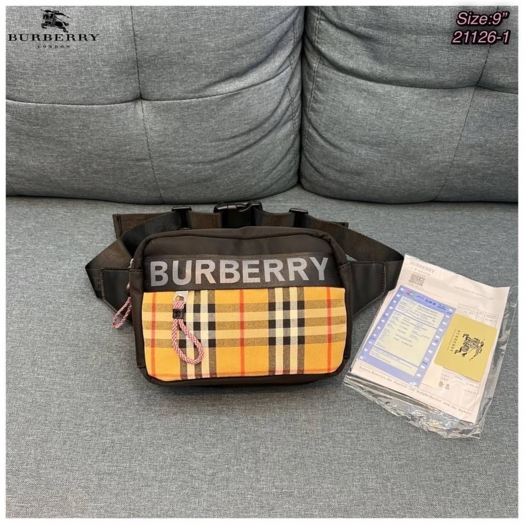 BURBERRY BELT BAG Vintage retro check กระเป๋าคาดอกผ้าในลอนอย่างดี น้ำหนักเบา ทรงสวย สามารถใช้ทั้งผู้หญิง ผู้ชาย