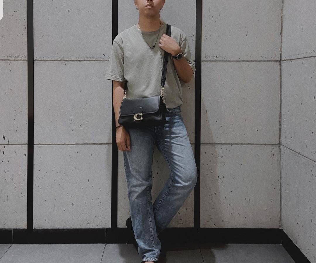 COACH SOFT TABBY SHOULDER BAG (C4823//C5261) กระเป๋าถือ กระเป๋าสะพาย ที่ใครๆก็เข้าถึงได้ หรูหรา คลาสสิค ลุคเรียบร้อย แต่ความสวยไม่น้อย! ดาเมจความลุคผู้ดีรุนแรงมาก!!เกินต้าน!!// วัสดุหนังแท้ทั้งใบ หนังเรียบ หนังนิ่มมากๆ อยู่ทรงสวยมากๆด้วย// ด้านในโล่งกว้าง