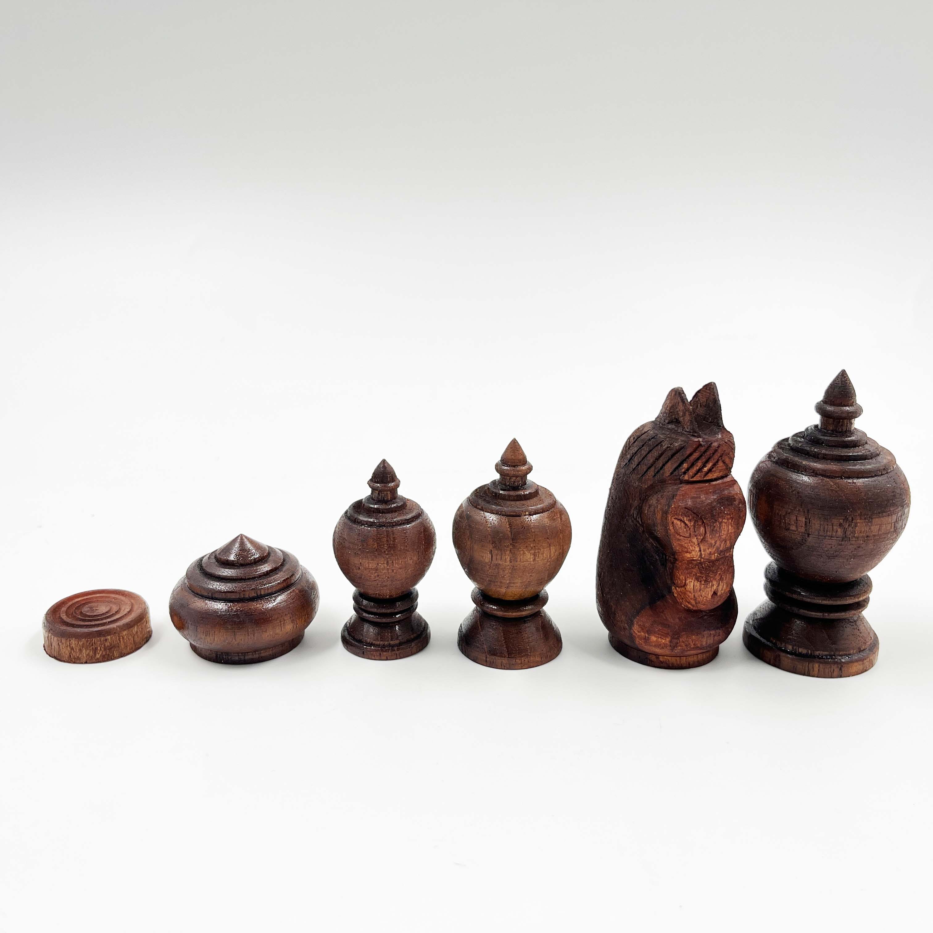 ตัวหมากรุกไทยไม้สักชุดสหัสเดชะ