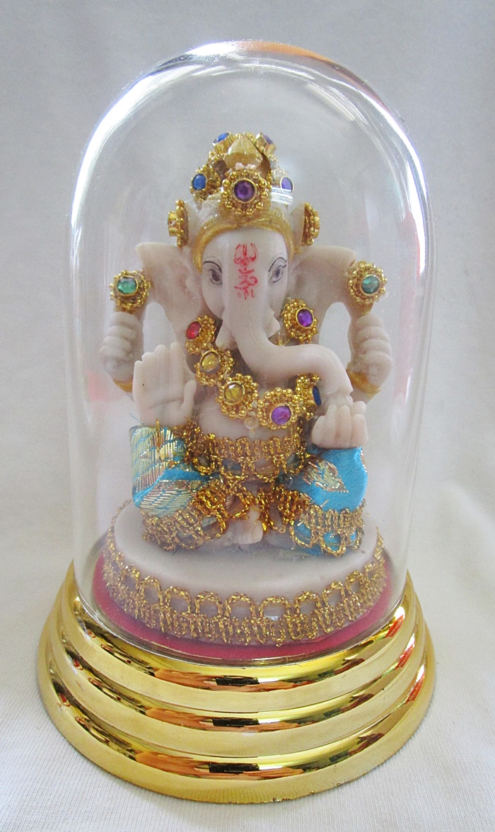 สินค้าหมดค่ะ องค์พระพิฆเนศปางสัมปทายะ(ประทานความสำเร็จ)แบบตั้งโต๊ะครอบแก้ว องค์ที่2ค่ะ