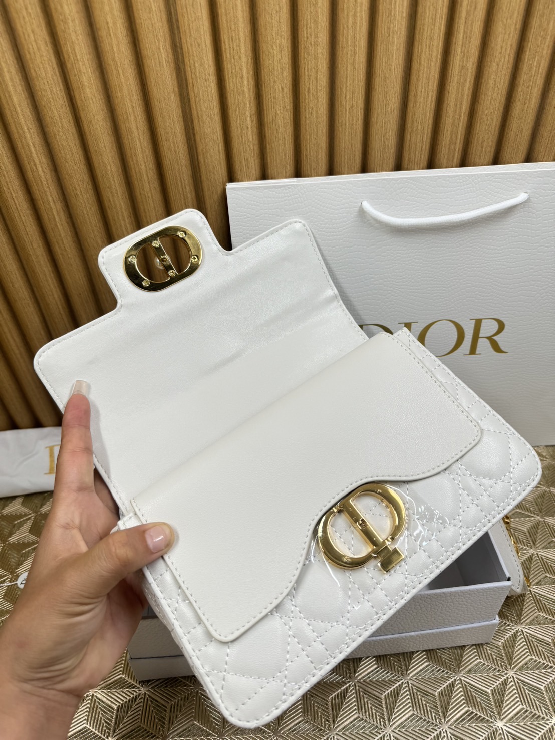พร้อมส่ง 6 สี Small Dior Jolie Top Handle Bag 22cm กระเป๋าสะพาย เกรดออริ สลับแท้ 1:1 ใช้ต่างประเทศได้