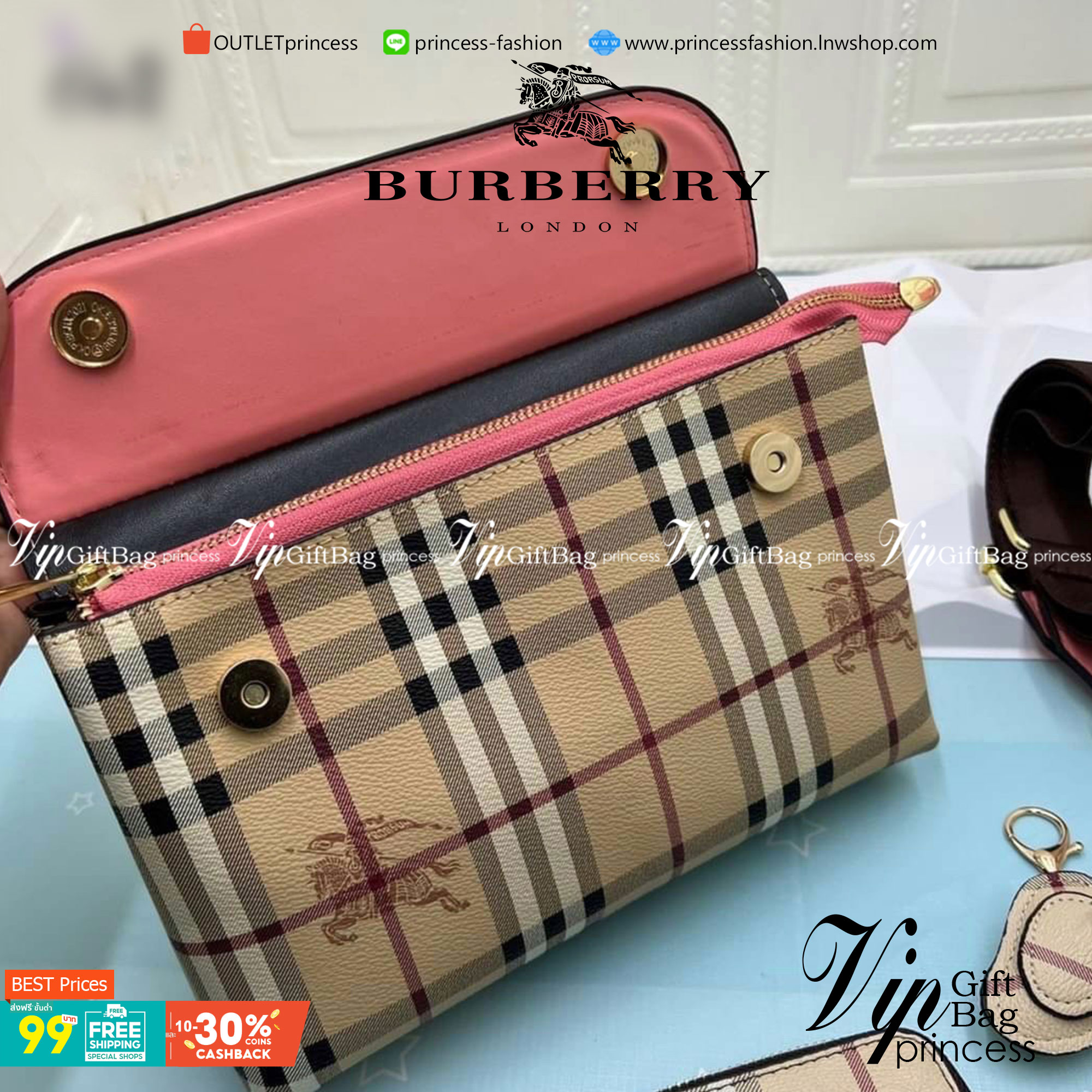 VIP 】BURBERRY CROSSBODY VINTAGE BAG กระเป๋าอยู่ทรงสวย สามารถใส่ของได้หลากหลาย จะถือเป็นครัชหรือสะพายก็ได้ มีสายสปอร์ตให้ด้วยนะคะ ใบเดียวใช้ได้ทุกโอกาส สาวๆต้องมีติดตู้ไว้เลยคะ