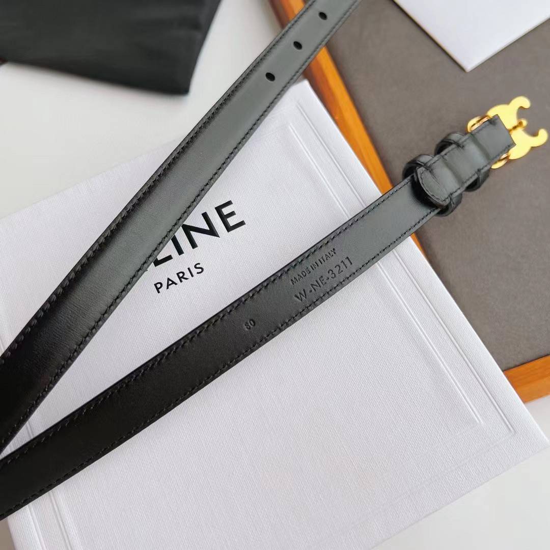 ORI 🥂 หนังแท้ CELINE BELT LOGO 18MM 25MM / Celine Triomphe Belt in Natural Calfskin ออริจินอลเกรด หนังแท้ หัวเข็มขัดโลโก้แบรนด์แบบ 3D Vintage สีทอง ปั้มโลโก้คมชัดคล้ายของจริง สายปรับระดับได้ในดีไซน์เรียบหรูเข้ากับทุกลุ๊คใช้ได้ทั้งชายหญิง สินค้ามาพ