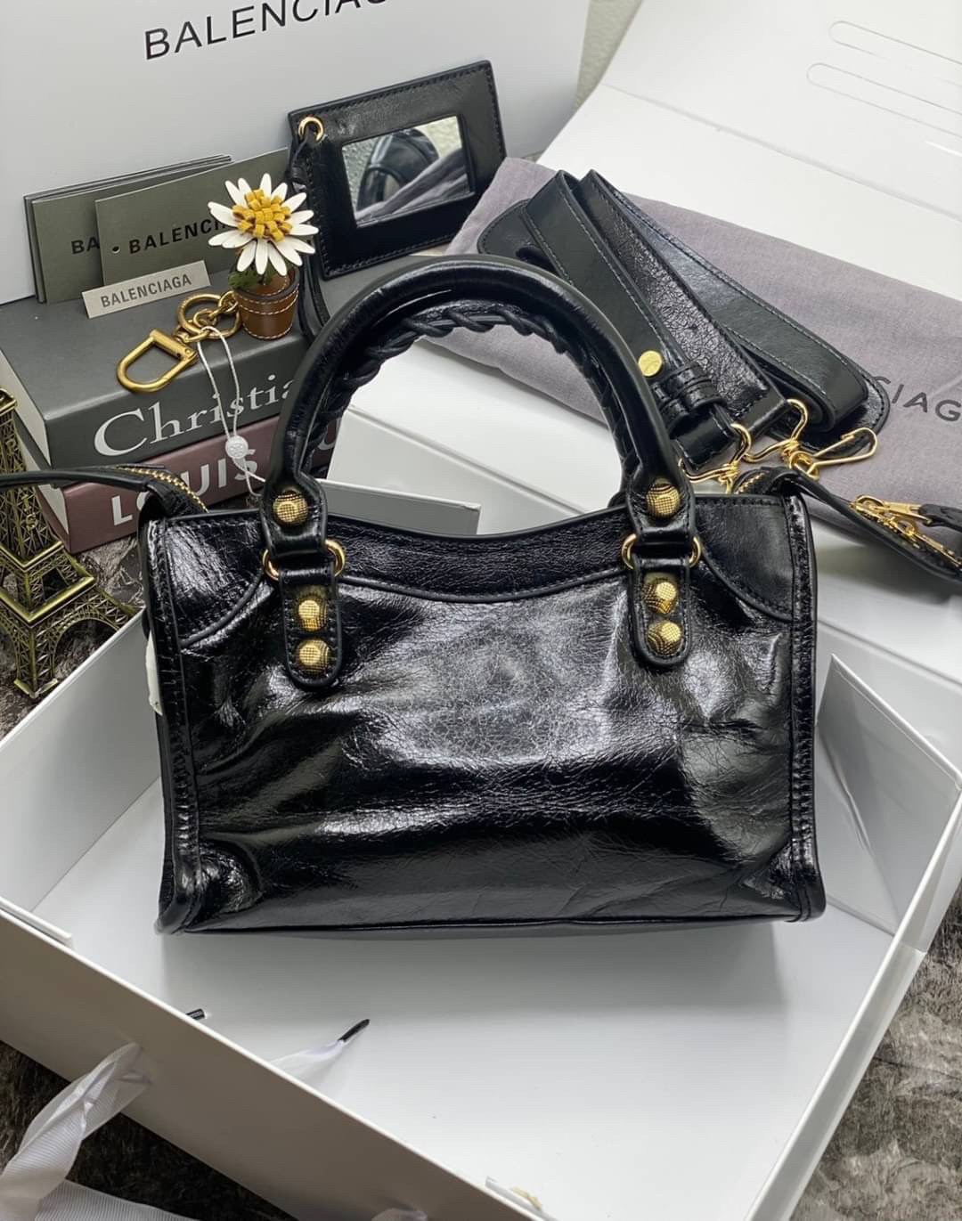 VIP 】หนังแท้ BALENCIAGA Classic City Mini Shoulder Bag พร้อมส่งที่ไทย