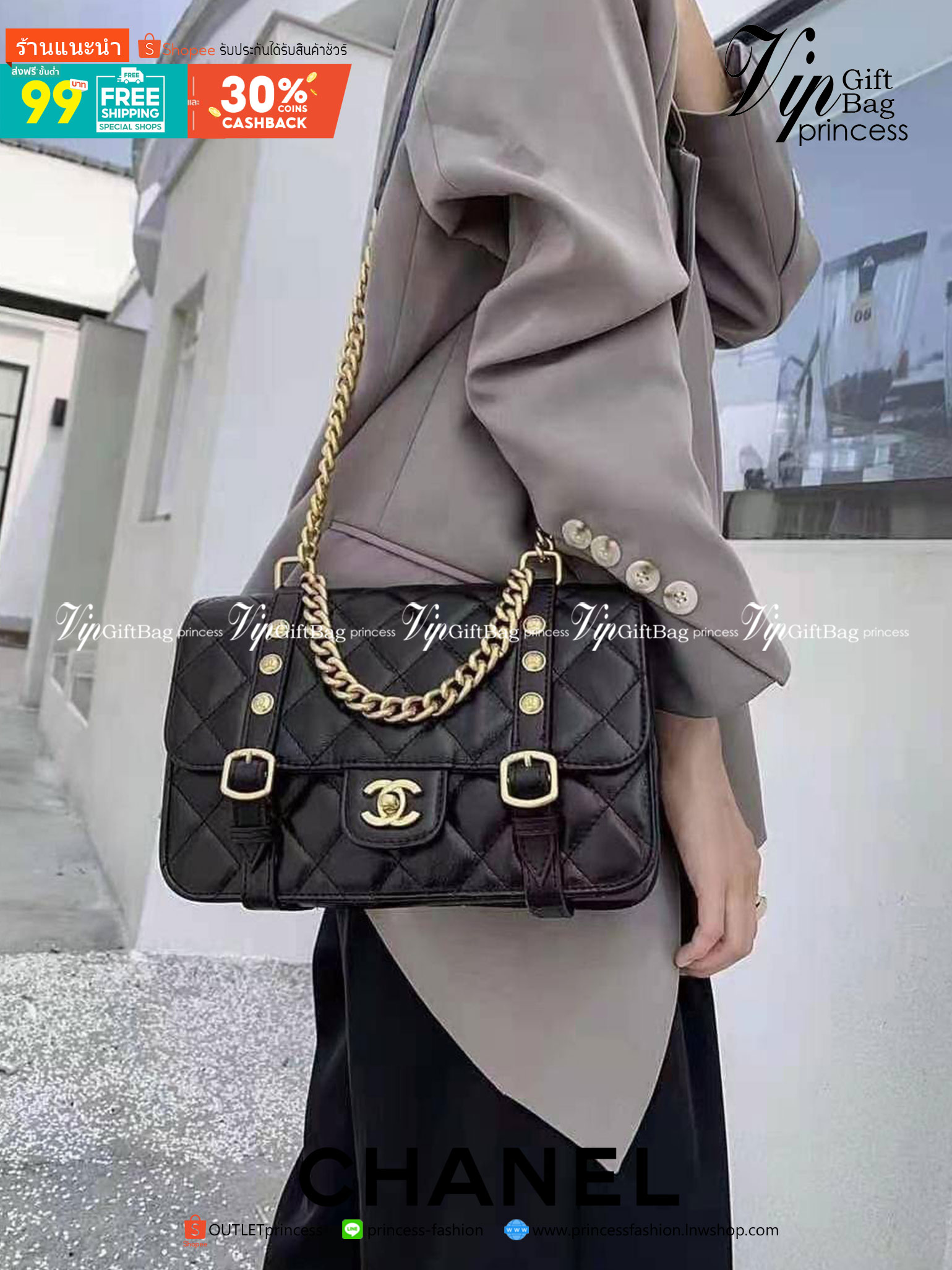 Chanel อเนกประสงค์ รุ่น Limited edition ลายตาราง ปักหมุดอะไหล่ทอง หนังแท้ น้ำหนักเบา มีช่องใส่ของจุกจิก เปิดปิดด้วยฝาปิดกระดุม มีช่องใส่บัตร ช่องซิป ช่องหลัง ใส่กระเป๋าสตางค์ใบยาว ได้ค่ะ ตัวจริงสวยมากๆถูกใจรีบจองนะคะ ใส่มือถือได้ทุกรุ่น สายสะพายโซ่+หนัง แ