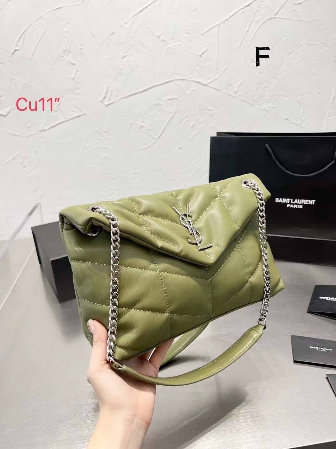 YSL PUFFER SMALL CHAIN BAG IN QUILTED มามุงค่าา ใครเล็งใบนี้มาแล้วน้า งานหนังสวยสมการรอคอย มาแบบครบเซ็ทพร้อมถุงผ้าและกล่อง นอกจากจะซื้อมาใช้เองแล้ว ก็เหมาะซื้อเป็นของขวัญให้คนรู้จักเช่นกันนะคะ