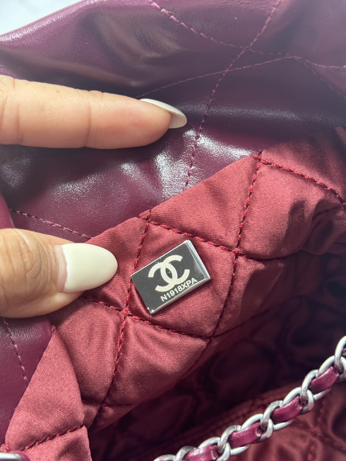 พร้อมส่ง 11 สี ORI หนังแท้ | CHANEL 22 Mini Handbag กระเป๋าสะพายสุดหรู รุ่นยอดนิยม 🤍 เกรดออริจินอล หนังแท้ ภาพถ่ายจากงานขายจริง ใช้งานต่างประเทศได้