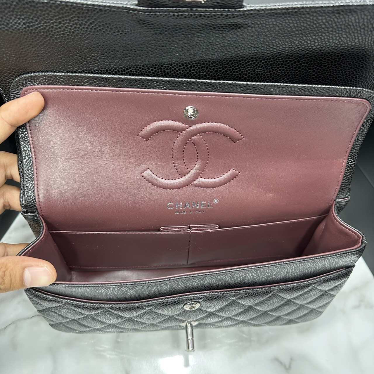 ORI หนังแท้ | ORI หนังแท้ | CHANEL Classic 25cm shoulder bag กระเป๋าสะพายรุ่นยอดนิยม หรูหราระดับตำนาน สวยงามเหนือกาลเวลา