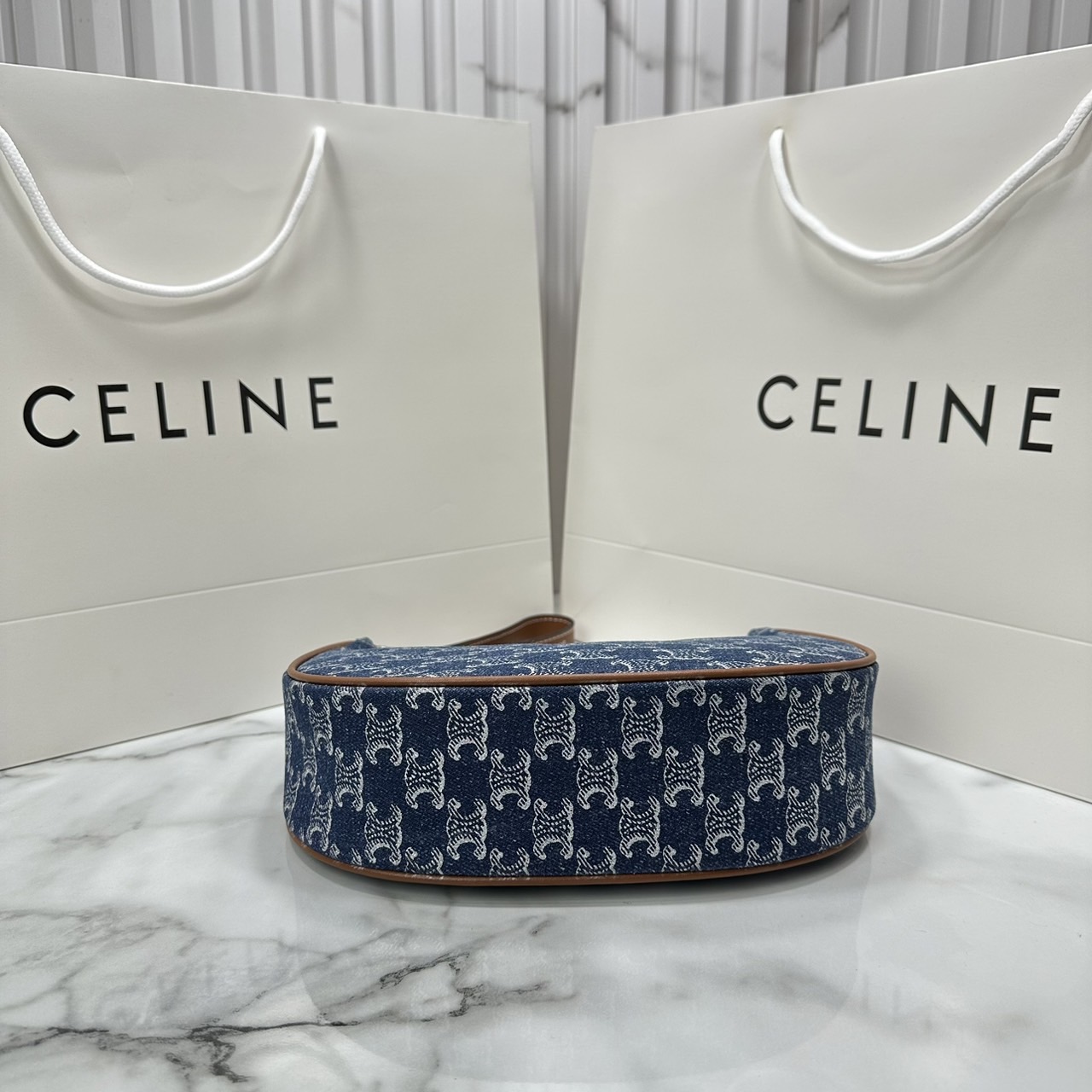 CELINE Ava Bag in DENIM WITH TRIOMPHE ALL-OVER กระเป๋าเอวาสะพายไหล่งานเดนิม เกรดออริ 1:1 ใช้งานต่างประเทศได้
