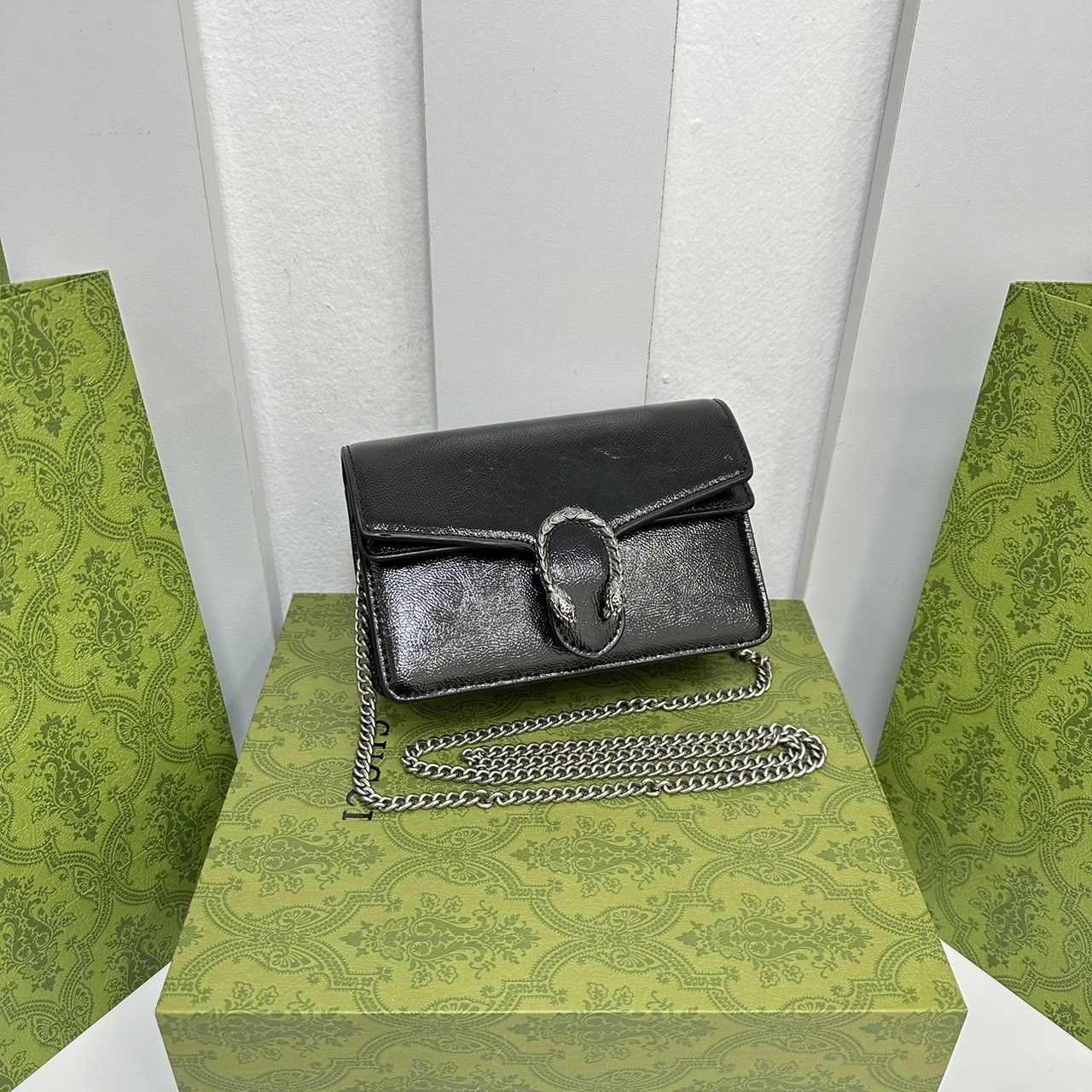 GUCCI DIONYSUS SUPER MINI BAG Patent Leather กระเป๋าสะพายหนังแก้ว เกรดออริ สลับแท้ 1:1 ใช้งานต่างประเทศได้