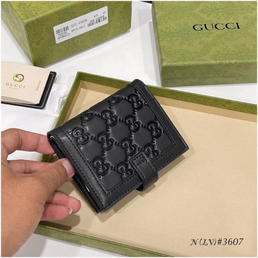 หนังแท้ GUCCI GG MARMONT WALLET / GUCCI WALLET พร้อมส่งที่ไทย กระเป๋าสตางค์รุ่นยอดนิยม งานหนังแท้ทั้งใบ ภาพสินค้าถ่ายจากงานขายจริง ใช้งานต่างประเทศได้ สวยๆ กันแล้ววันนี้ ใบนี้ must have..ค่ะ.!!