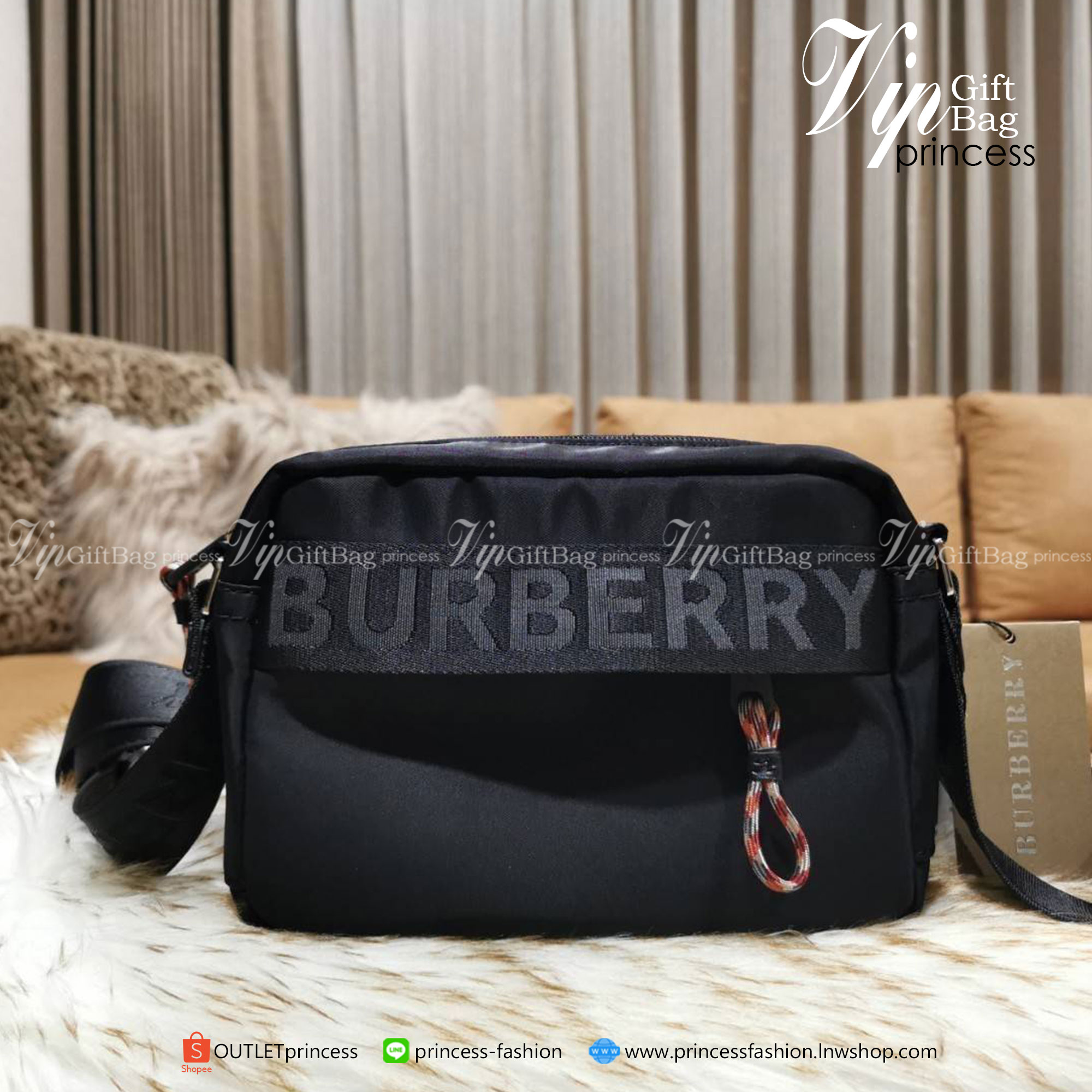 พรีเมี่ยมกิ๊ฟแท้ 100% BURBERRY FRAGRANCES BAG VIP GIFT WITH PURCHASE (GWP)