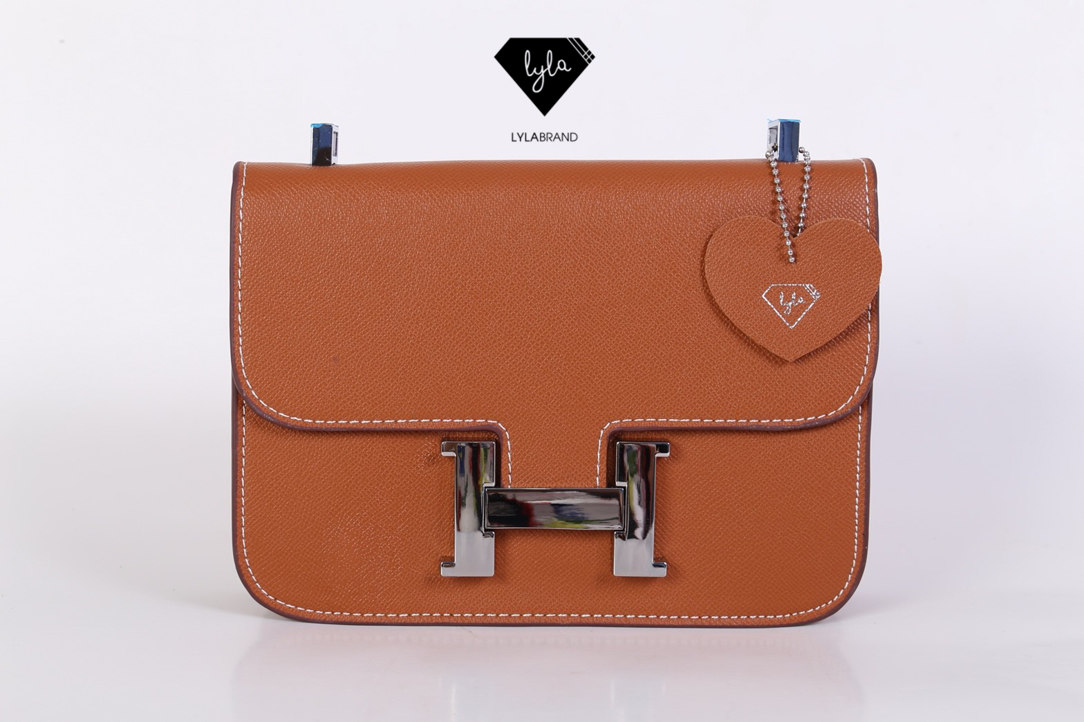 LYLABRAND🔔 Constance Size 23 Cm / Epsom ✨PU top premium นะคะ หนังดีเลอค่าน่าสอยมากกก บอกคำเดียวเลยว่าเด็ดสุด !! เหมือนหนังแท้เบอสุดค่ะคูณผู้หญิง ลูกค้าเก่าน่าจะทราบกันดีอยู่แล้วว่าคุณภาพของร้านนี้ต้องมาเป็นอันดับหนึ่งเท่านั้น อิอิ มีสายยาวส