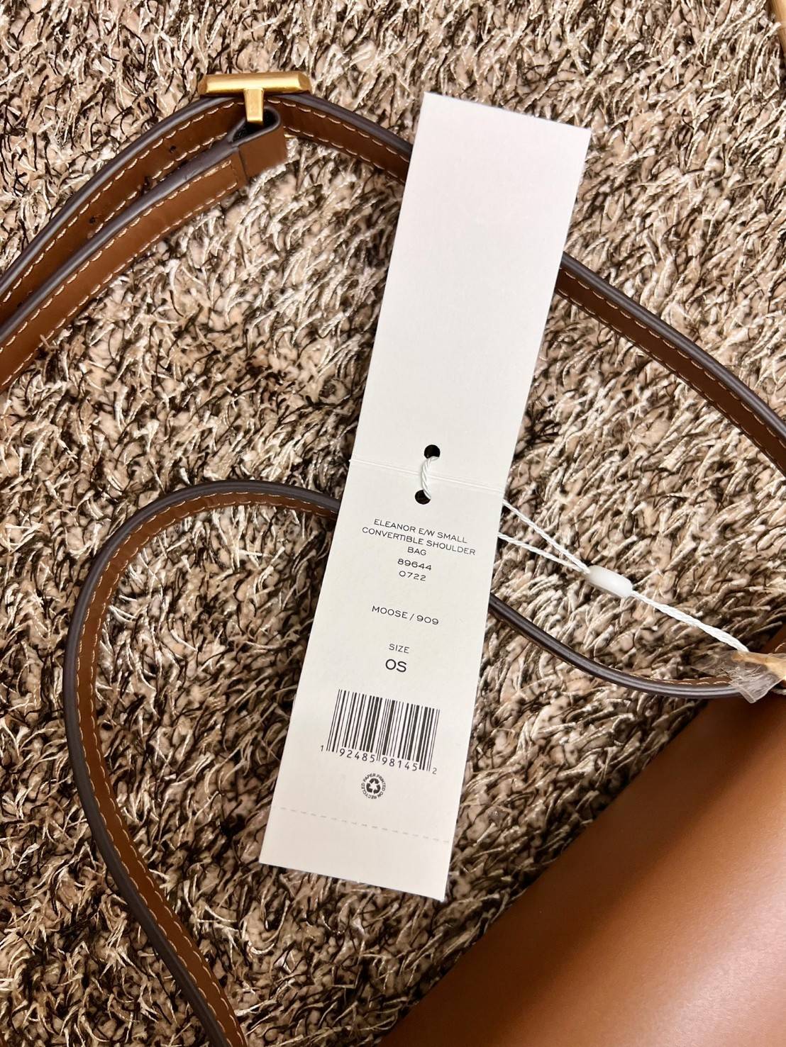 TORY BURCH ELEANOR CONVERTIBLE SHOULDER BAG ((89644)) รุ่นใหม่ สวยตามคนดังเซเลบกันเลยค่า! พร้อมส่ง ห้ามพลาดก่อนหมด ต้องมีติดตัวสักใบค่า กระเป๋าหิ้ว//คล้องไหล่ หรือสะพายข้างได้ หนังแท้เรียบ ผิวลื่น หรูมากๆสำหรับรุ่นนี้ เปิด-ปิดกระเป๋าแบบแม่เหล็กโลโก้แบรนด์