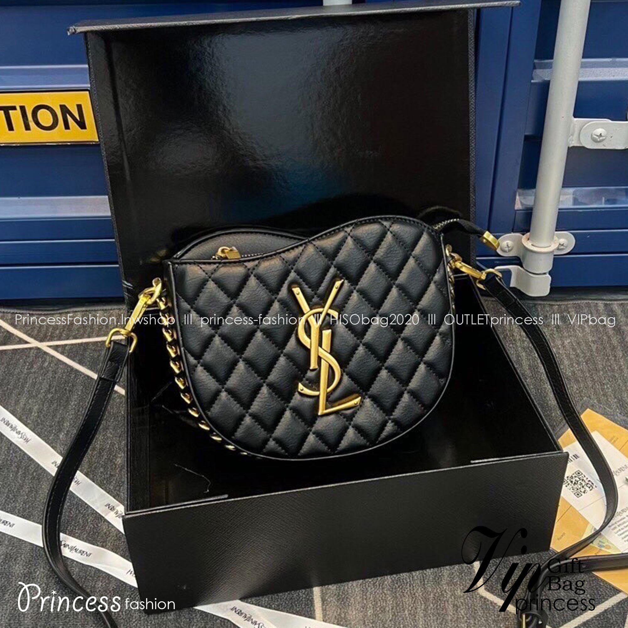 YSL Half Moon Hobo Curve Bag รุ่นพิเศษ ปากกระเป๋าดีไซส์โค้งสวย ขนาดกำลังดี ใช้ได้ตลอด งานหนังสวย มาพร้อมสายยาว คอลนี้ไม่มีไม่ได้น้าา สวยเกินราคาเเน่นอนค่า