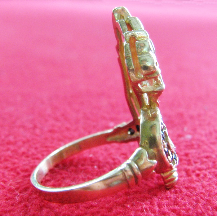 สินค้าหมดค่ะ แหวนพญานาคทองเหลืองพลอยสีดำ เสริมดวงบารมี แบบ2ค่ะ