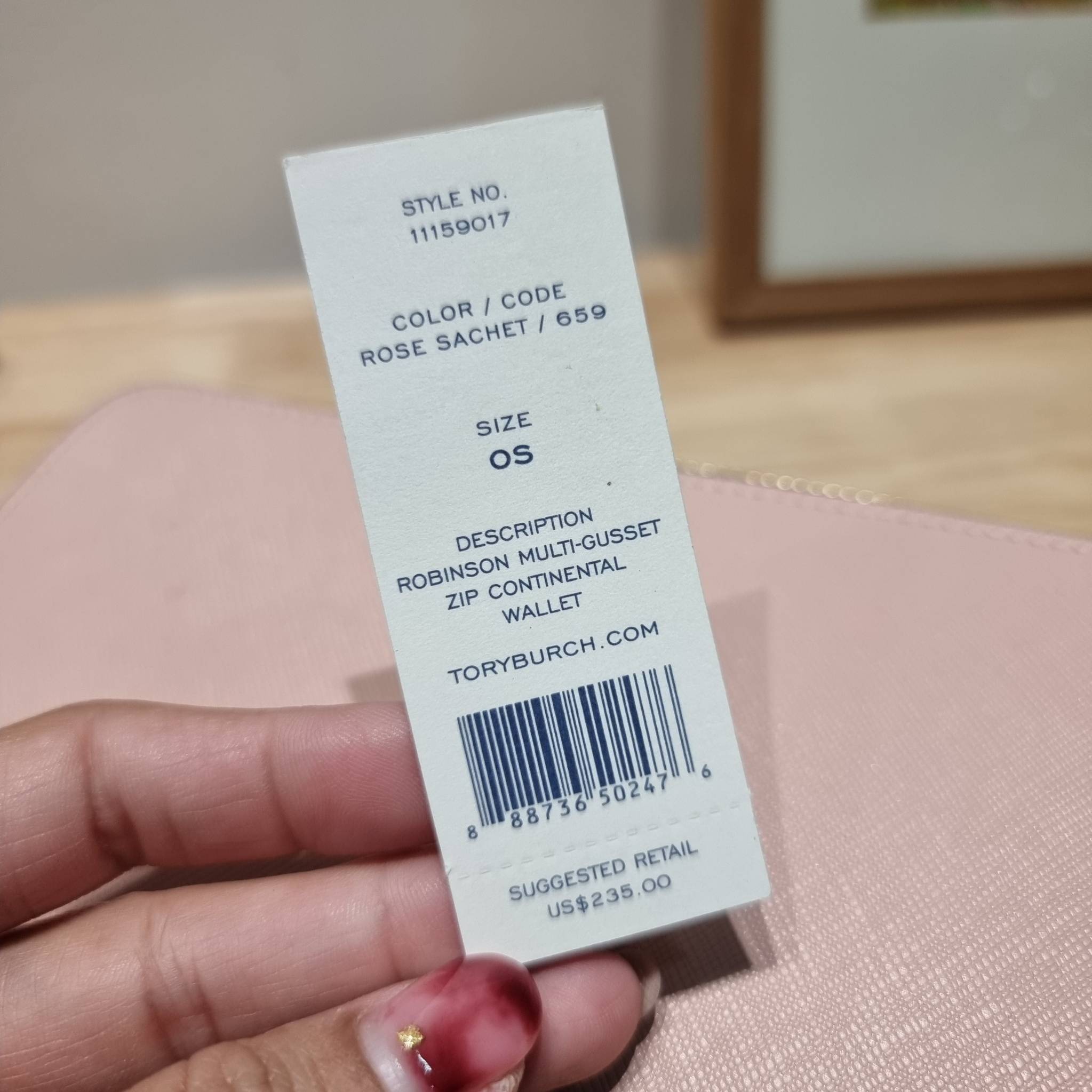 TORY BURCH ROBINSON MULTI GUSSET ZIP CONTINENTAL WALLET รุ่นหายาก พร้อมสีน่ารักน่าใช้ ต้อนรับเดือนแห่งความรัก!! กับกระเป๋าสตางค์ใบยาว ขนาดกำลังพอเหมาะ ดีไซน์เรียบหรู