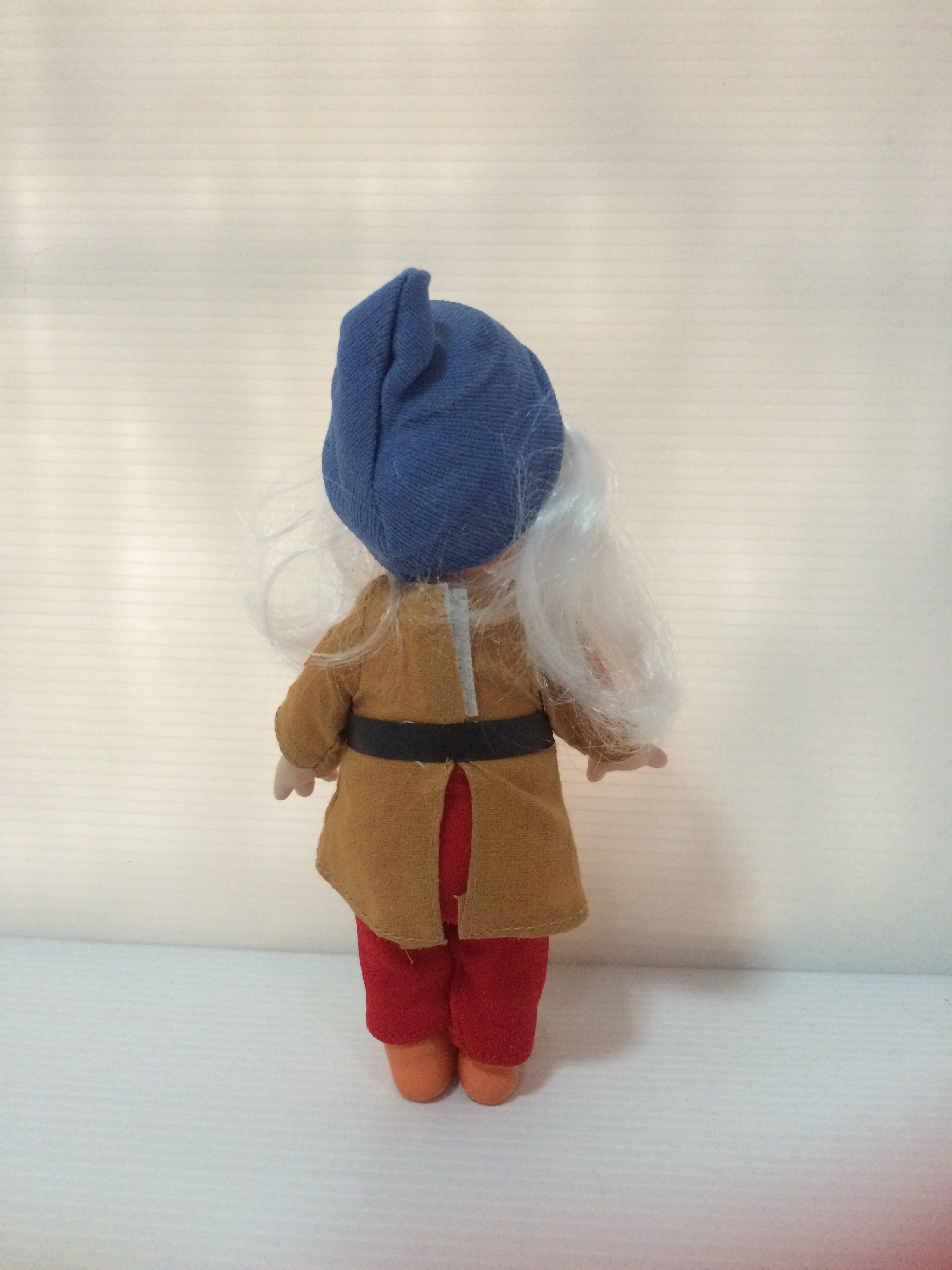 Vintage Disney's Snow White and the Seven Dwarfs 'Bashful' 6.5" Bikin Doll by Bikin Expressกล่องไม่สวย ตีเป็นมือสองนะคะ