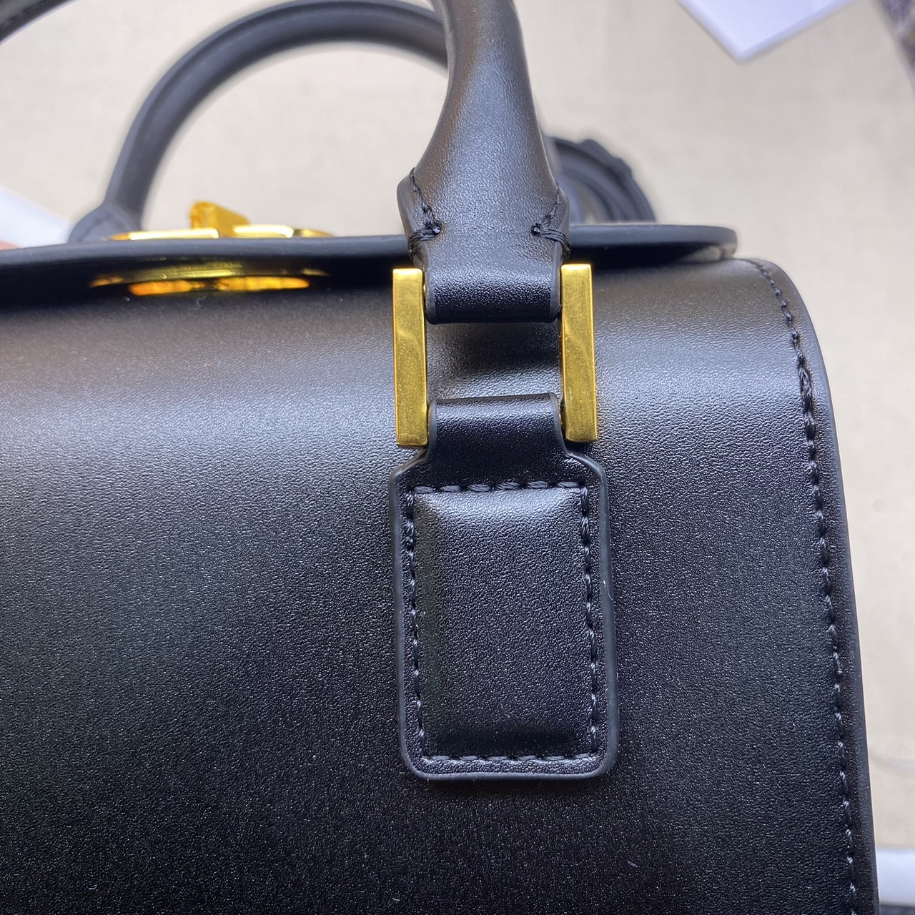 DIOR SMALL BOSTON BAG Black Box Calfskin / DIOR Box Bag พร้อมส่ง กระเป๋าสะพายทรงกล่อง New for Winter 2023 คอลผู้ดี สวยหรู ตอบโจทย์และแมทช์ได้กับทุกลุคทุกสไตล์