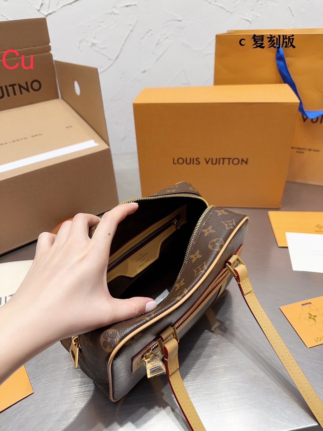 LV Cite Monogram Canvas Brown in Coated คอลเลคชั่นยอดฮิต ทรงสะดวกใช้ ดีไซน์สุดคลาสสิค ใช้ได้ทุกวัน ใบจริงน่าใช้มากๆ จัดให้ครบเซ็ท ล็อทนี้ราคาดีมาก สวยเกินราคา ตรงปก พร้อมเสิร์ฟความสวยให้ถึงบ้านไปเลยจ้า