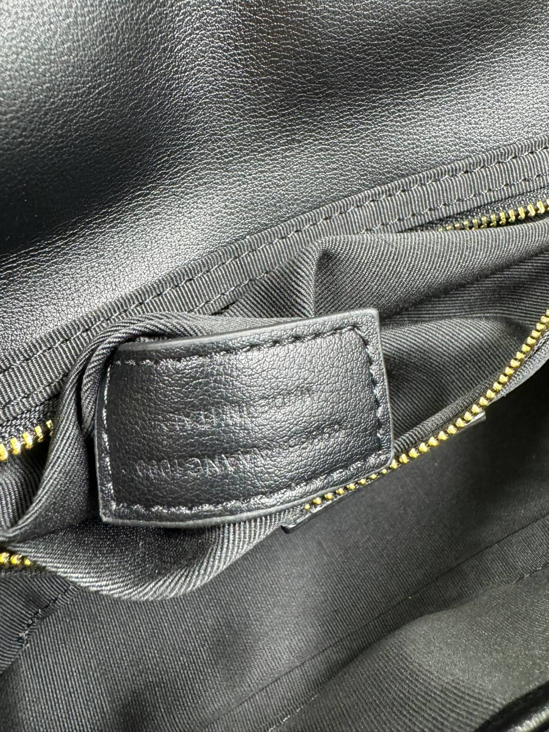 YSL CALYPSO IN PLUNGED BAG กระเป๋าสะพาย งานหนังสวย เกรดออริจินอล สลับแท้ ใช้งานต่างประเทศได้