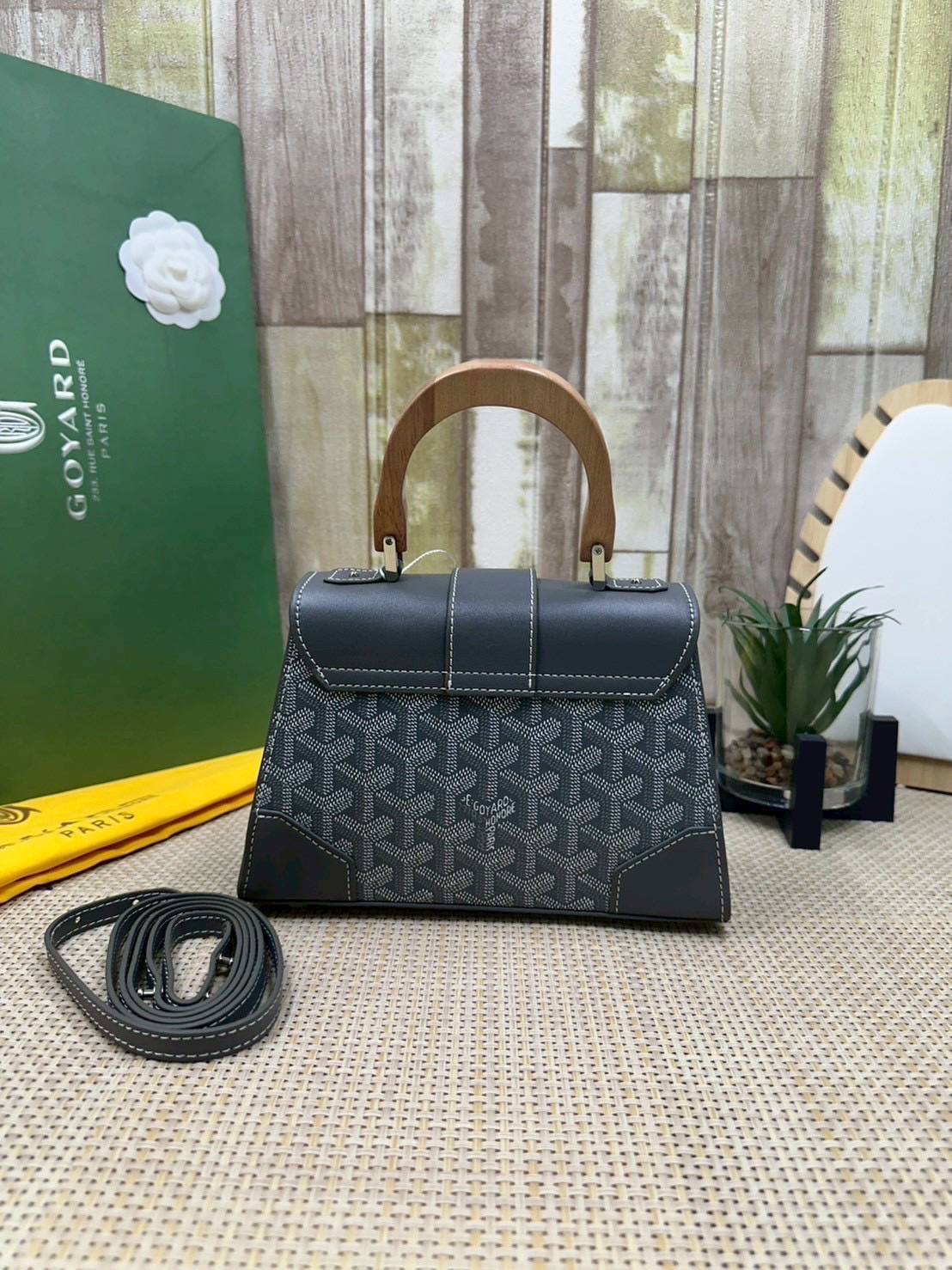 10 สี ORI หนังแท้ | GOYARD Saïgon Souple Mini Bag 20cm กระเป๋าถือ/สะพายดีไซน์หูจับไม้เป็นเอกลักษณ์ที่สวยหรูหราสง่างาม