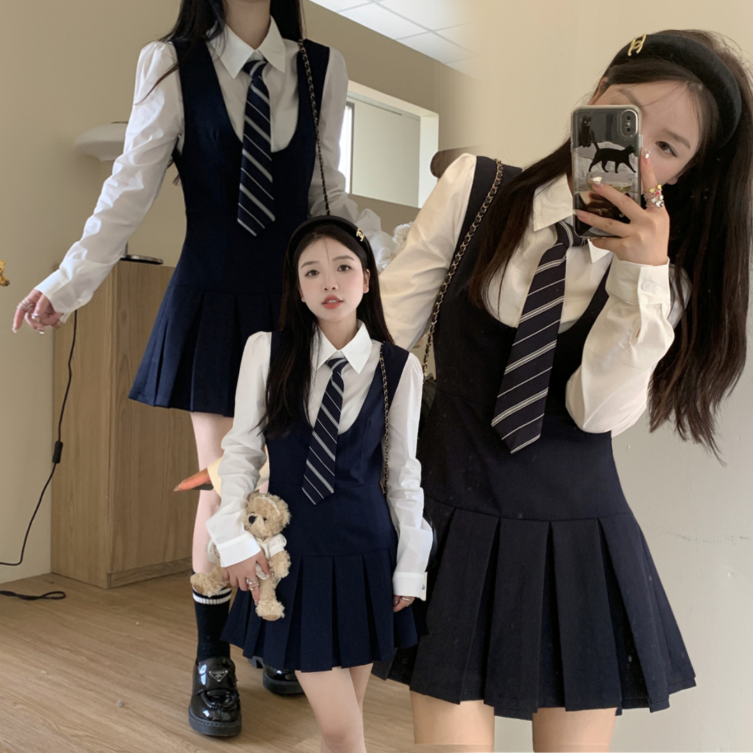 พร้อมส่ง 🩰🍅🖍 Girl dress เดรสเสื้อทรงนักเรียนญี่ปุ่น (IN38379)